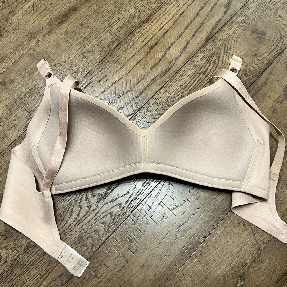 Warners bra 36C blissful benefits nude tan wireless seamless - Picture 4 of 10